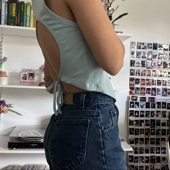 URBAN OUTFITTERS LEMON TIE CROP TOP - Picture 3 of 5